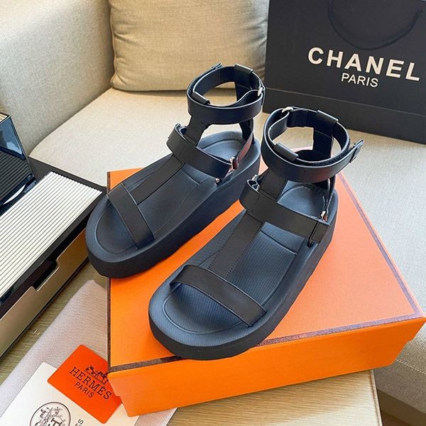 夏のお出かけに♪テクノ サンダル コピー【エルメス】Enid Sandal H221033Z02360激安送料無料